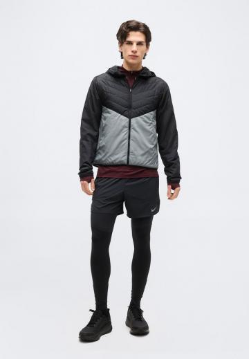 Спортивная куртка