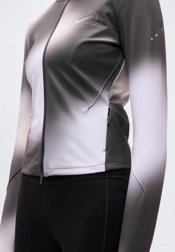 Спортивная куртка