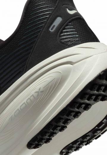 Беговые кроссовки