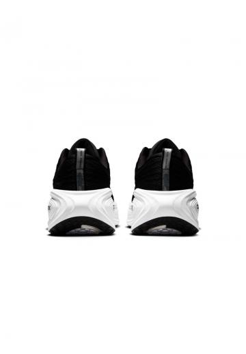 Беговые кроссовки