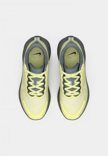 Беговые кроссовки