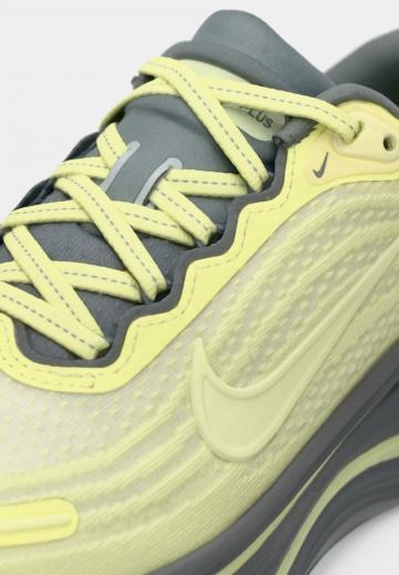 Беговые кроссовки