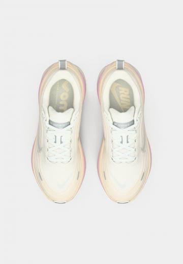 Беговые кроссовки