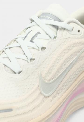 Беговые кроссовки