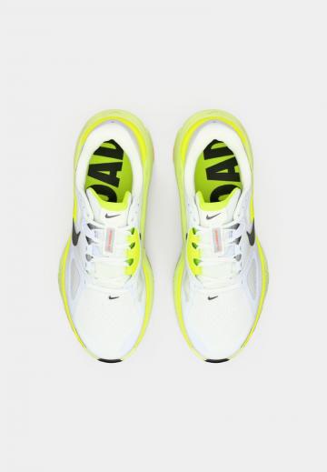 Беговые кроссовки