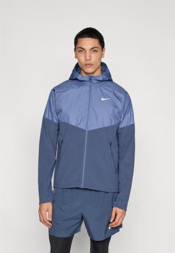 Куртка-дождевик