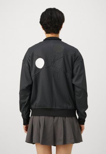 Спортивная куртка