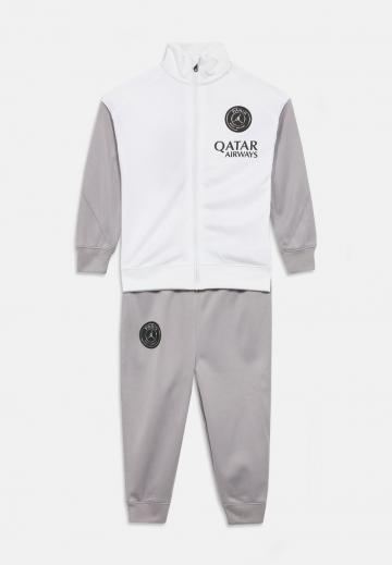 Набор одежды