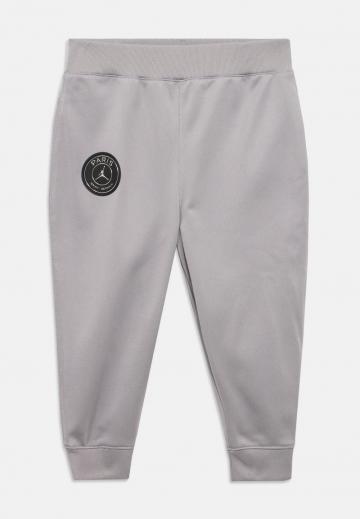 Набор одежды