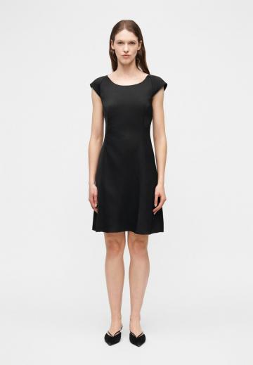 Платье футляр