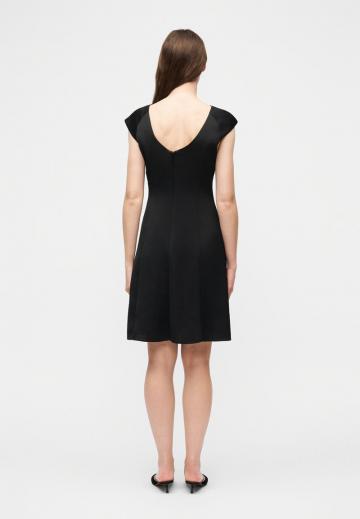 Платье футляр