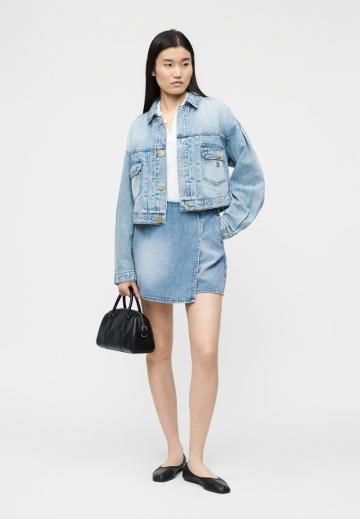 Джинсовые шорты