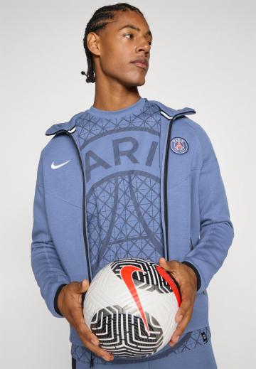 Спортивная кофта