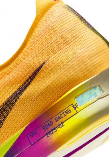 Беговые кроссовки