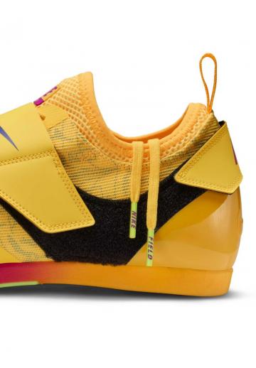 Беговые кроссовки