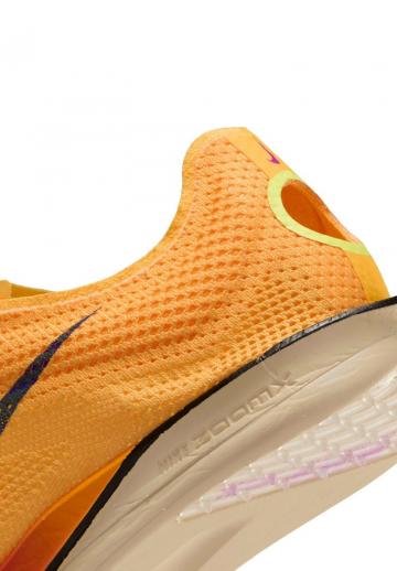 Беговые кроссовки