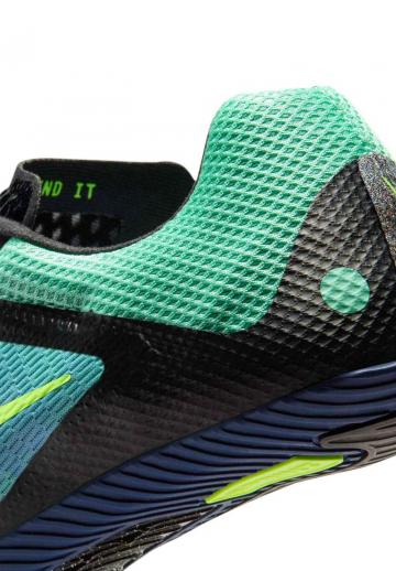 Беговые кроссовки