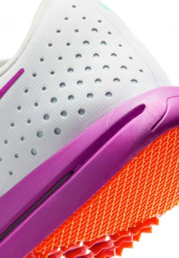 Беговые кроссовки