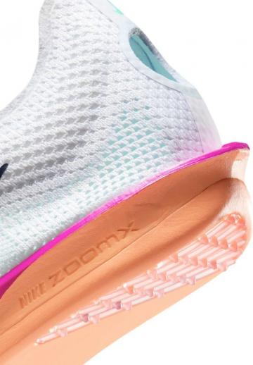 Беговые кроссовки