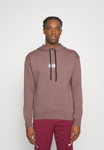 Спортивная кофта