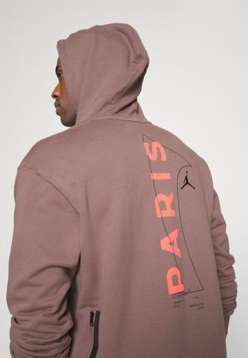 Спортивная кофта