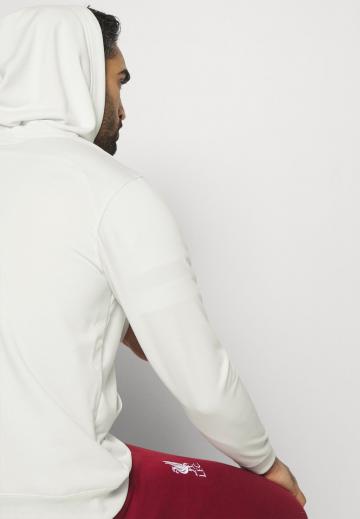 Спортивная кофта