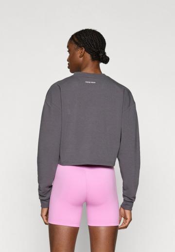 Спортивная толстовка