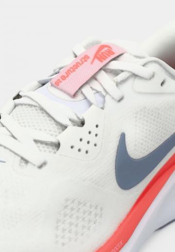 Беговые кроссовки