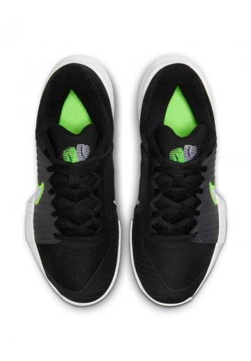 Теннисные кроссовки