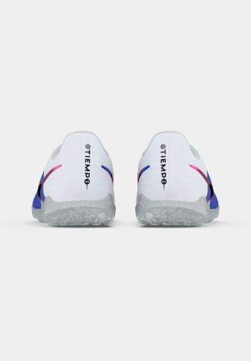 Футбольные бутсы