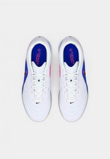 Футбольные бутсы