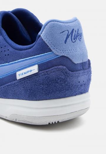 Футбольные бутсы