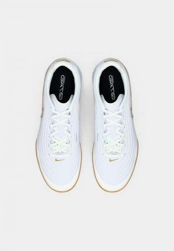 Футбольные бутсы