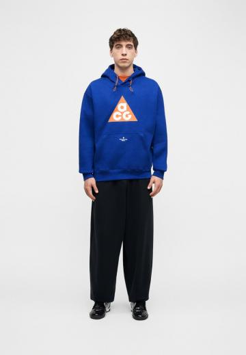 Спортивная кофта