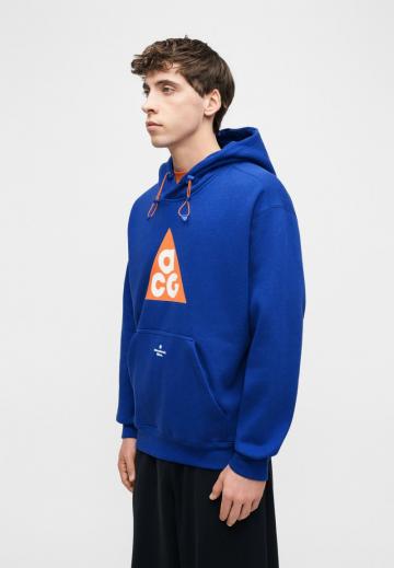 Спортивная кофта