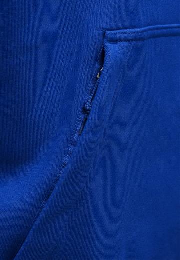 Спортивная кофта