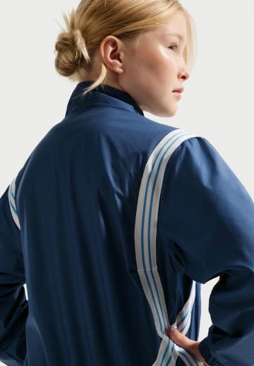 Спортивная куртка