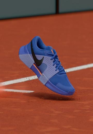 Теннисные кроссовки