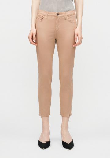 Короткие джинсы