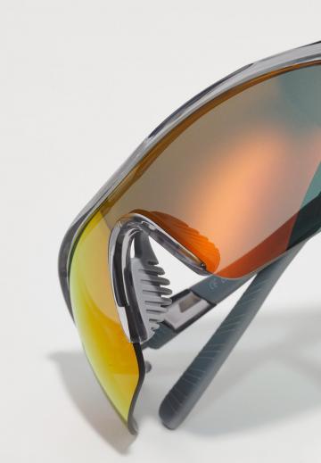 Солнечные очки