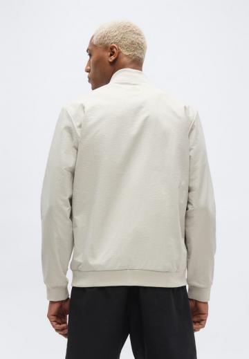 Спортивная куртка