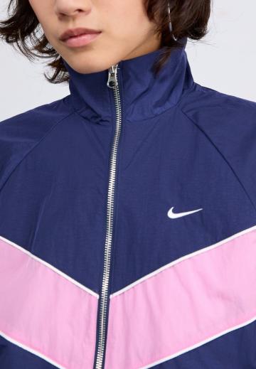 Спортивная куртка