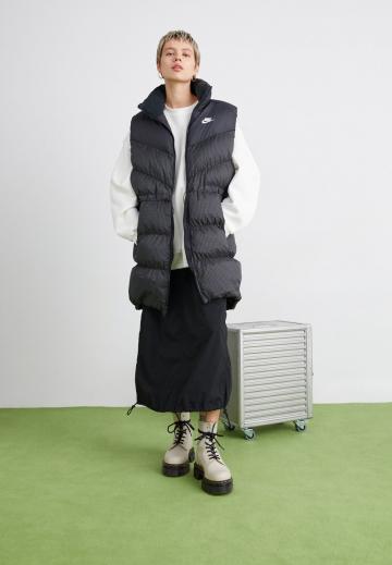 Пуховой жилет