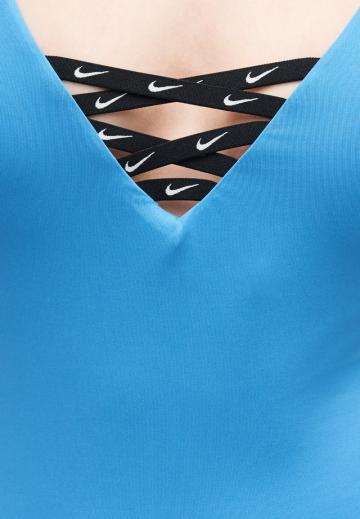 Слитный купальник