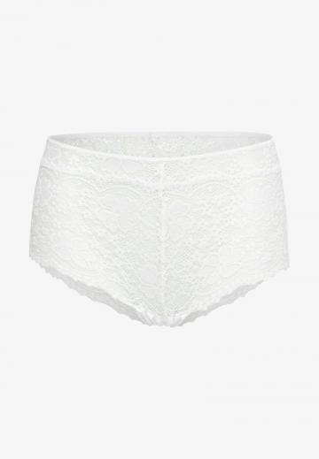 Трусы на бедрах