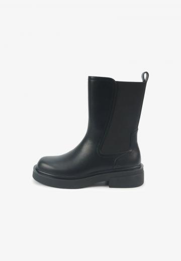 Полусапожки на платформе