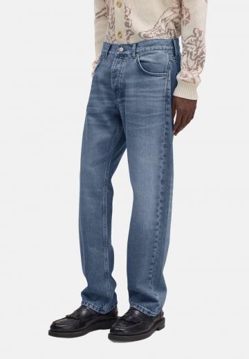 Прямые джинсы