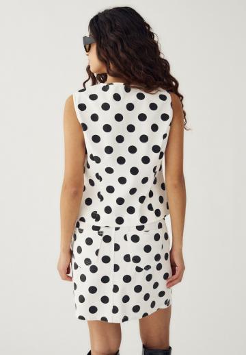 Блузка без рукавов