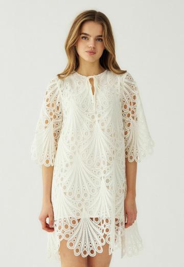 Короткое платье