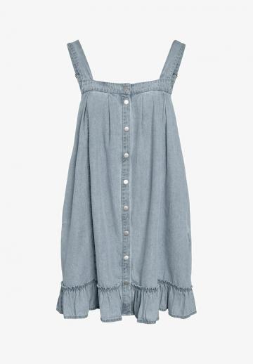 Джинсовый комбинезон